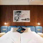 Swu Magazine Bed & Breakfast