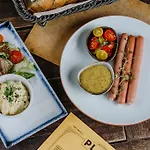 Swu Magazine Bed & Breakfast
