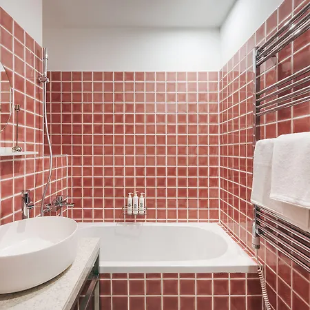 Swu Magazine Budapesta